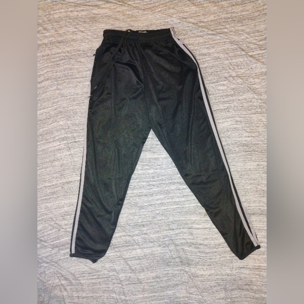 Pair Of Black 24 7 365 Size M Kiids